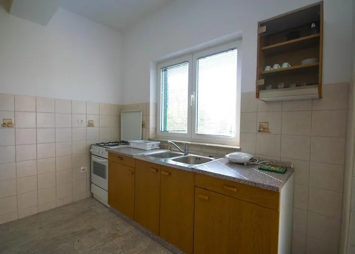 Appartement With Parking Space - 15316 *